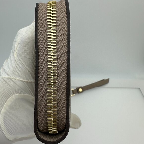 Louis Vuitton Monogram Empreinte Zippy Wallet Cream color - Picture 6 of 9